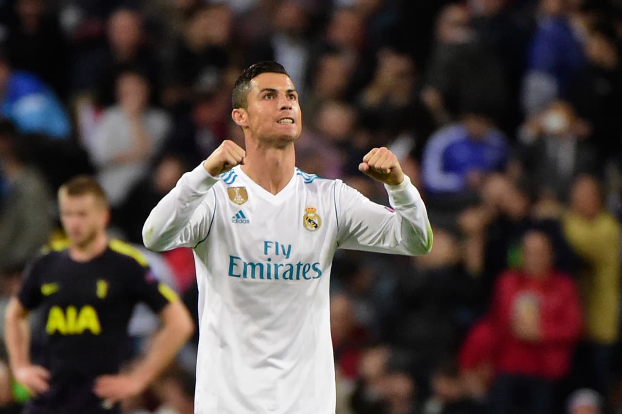 Cristiano Ronaldo aumentó su cuenta goleadora en el empate de Real Madrid como local 1-1 contra Tottenham Hospur en la fecha 3 del grupo H de la Champions League.