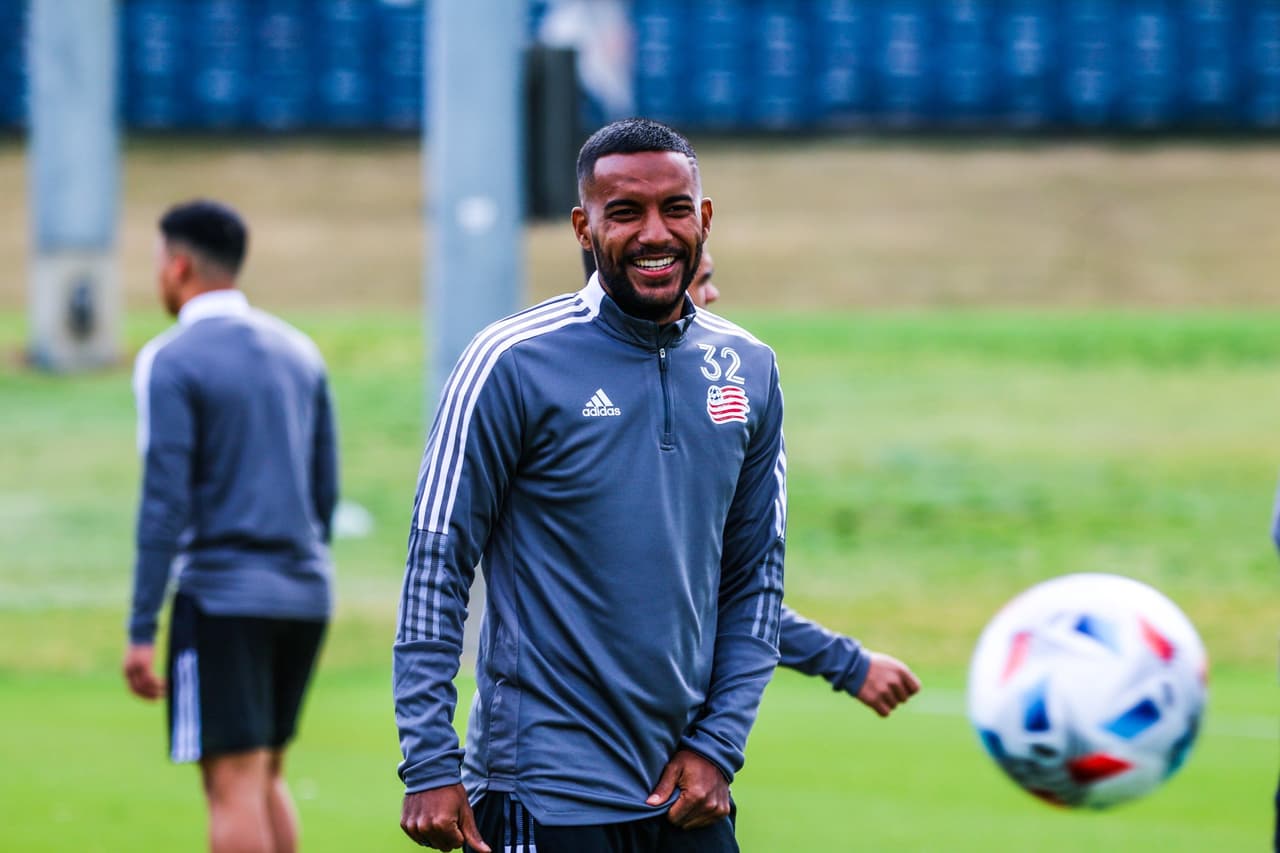 Rostros nuevos y veteranos conviven en el plantel de New England Revolution.
