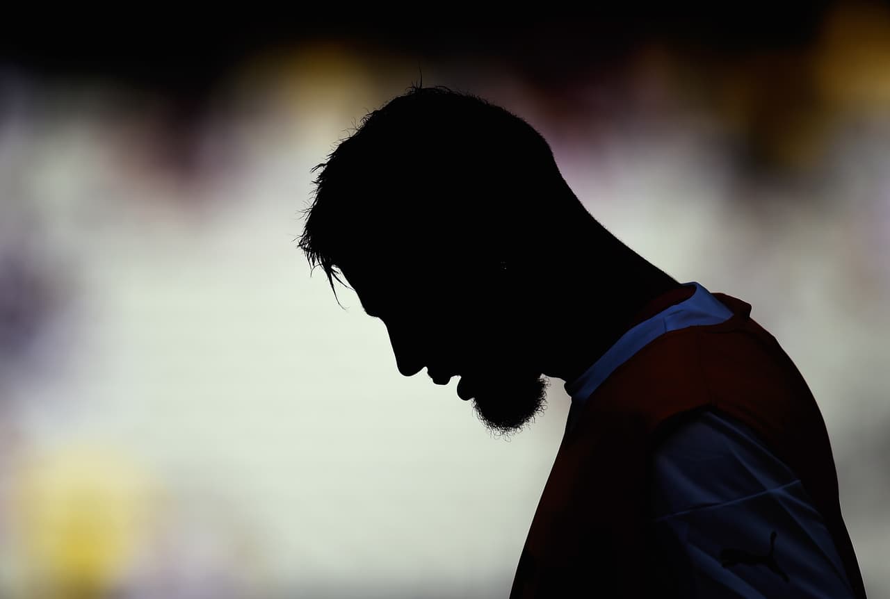 El ghanés Kevin Prince Boateng llega a sus 31 años como un sorpresivo refuerzo a Barcelona, con una vida marcada no solo por su trayectoria deportiva sino por temas familiares y hasta sexuales.