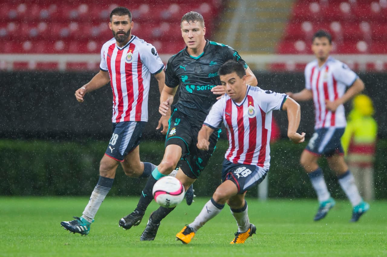 El transcurso del partido no ofreció las oportunidades deseadas por el local para ponerse arriba.
