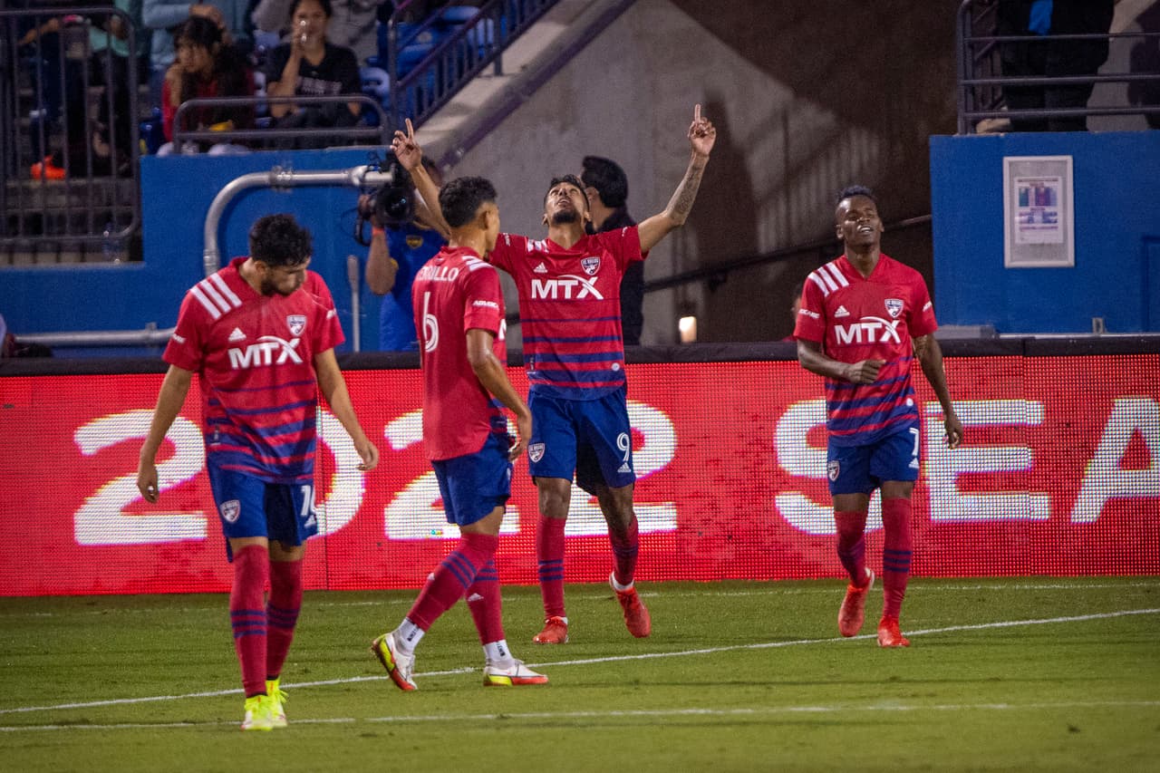 Jesús Ferreira marcó uno de los tantos de FC Dallas.
<br>