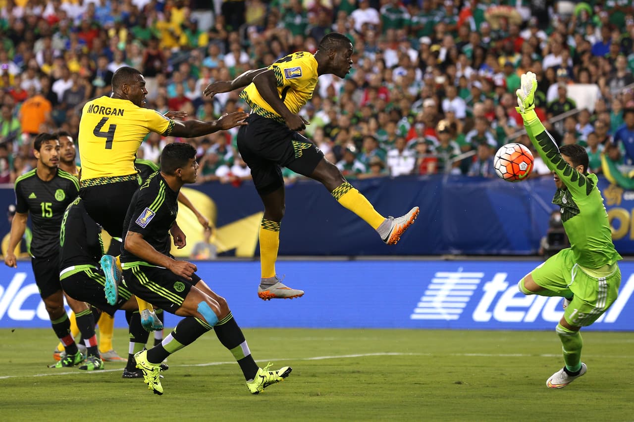 Ademas, Jamaica, ha participado y logrado seis Copas del Caribe 1991, 1998, 2005 y 2014, además del Subcampeonato en la Copa Oro 2015 en Estados Unidos.