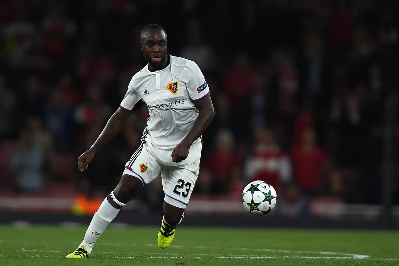 El defensor colombiano Éder Álvarez Balanta, actualmente en el Basilea, estaría en carpeta del Arsenal de acuerdo a la información de Daily Mirror.