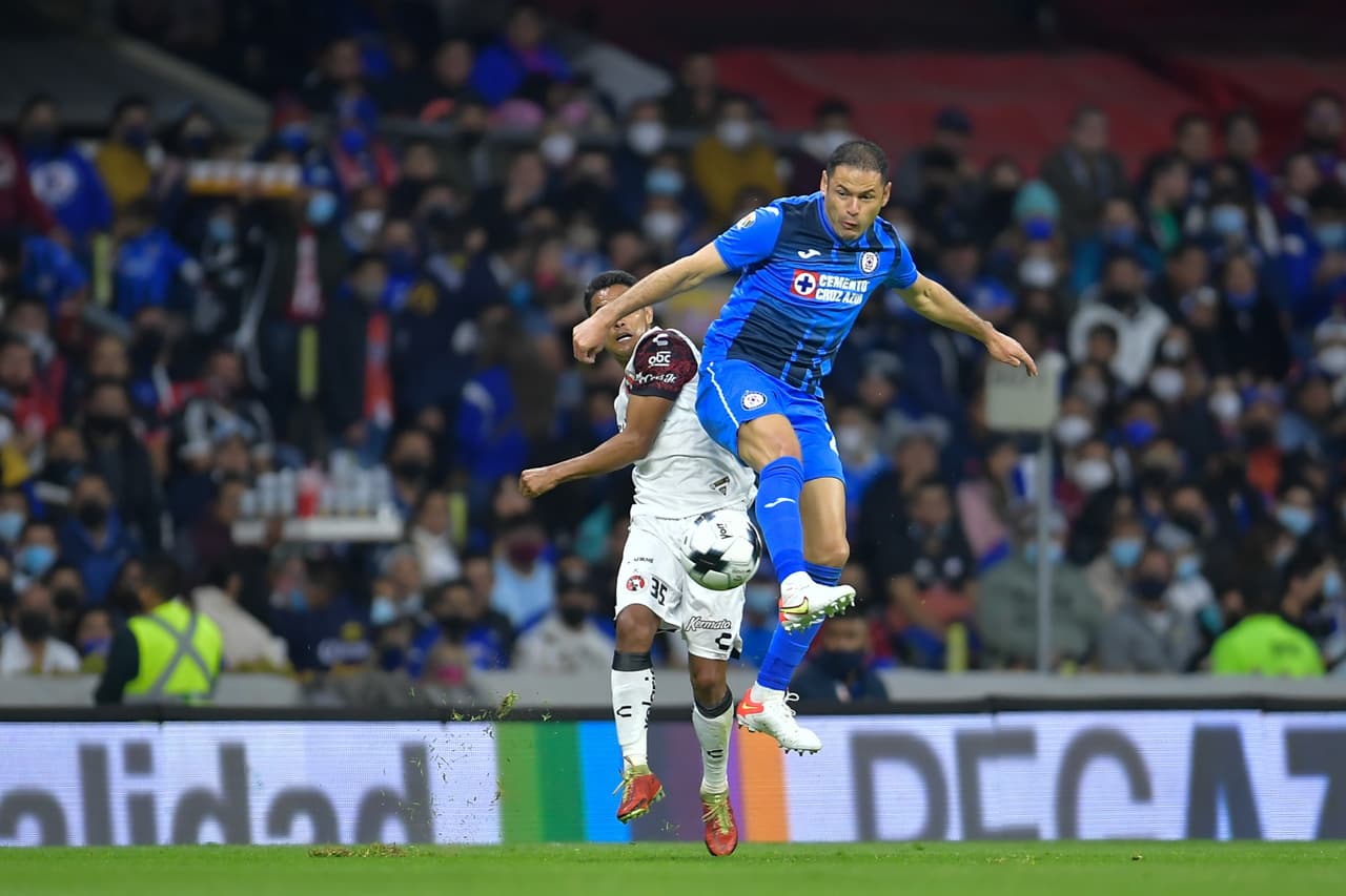 Charlie Rodríguez y Rafa Bacca son los encargados de batir las redes de Jonathan Rodríguez en la victoria de Cruz Azul 2-0 sobre Tijuana.