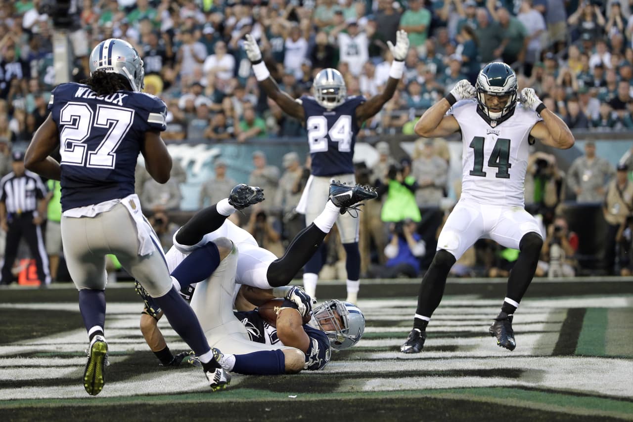 El reconocimiento de Lee servirá como un estímulo emocional para una franquicia que en dicho encuentro perdió a su pasador estelar Tony Romo, cuya fractura de clavícula lo tendrá en la congeladora ocho semanas.