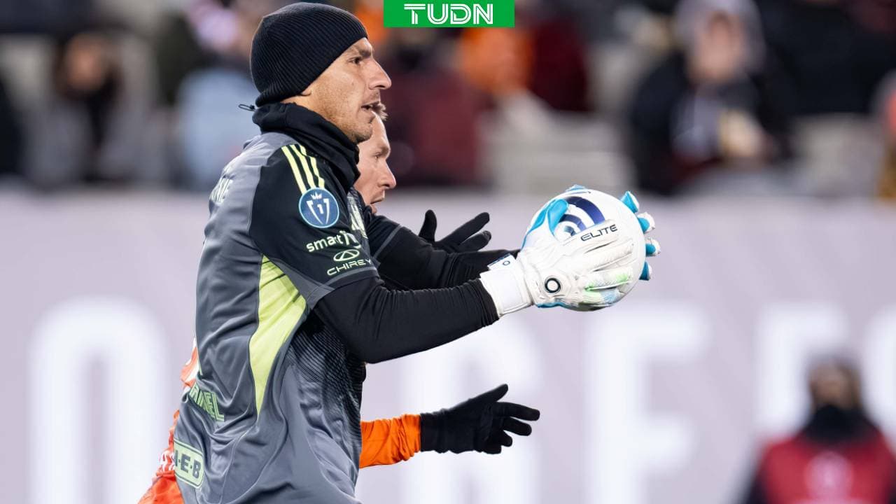 Nahuel Guzmán hace 'congelante' reclamo al Forge