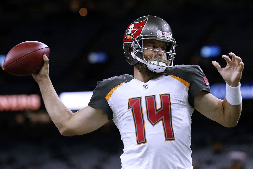 La pregunta ahora para el head coach de los Buccaneers, Dirk Koetter, empieza a dudar si dejar a Fitzpatrick o regresar con Jameis Winston cuando vuelva de su suspensión.