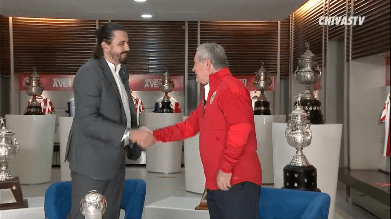 Así se vivió la Víctor Manuel Vucetich como nuevo timonel del Rebaño Sagrado. ¿El ‘Midas’ podrá con este nuevo reto en su carrera?