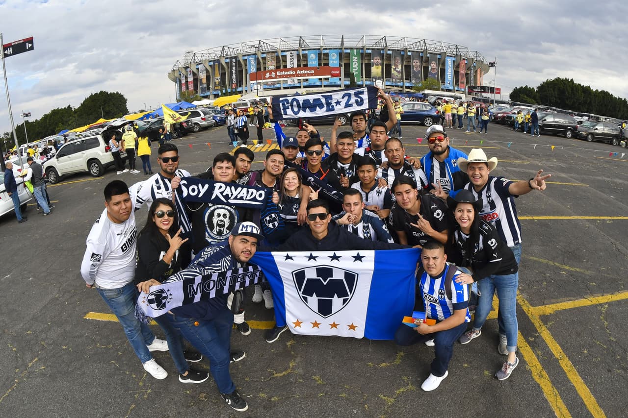 Gran ambiente familiar, en el Estadio Azteca, previo a la final del Apertura '19 entre el América y los Rayados de Monterrey.