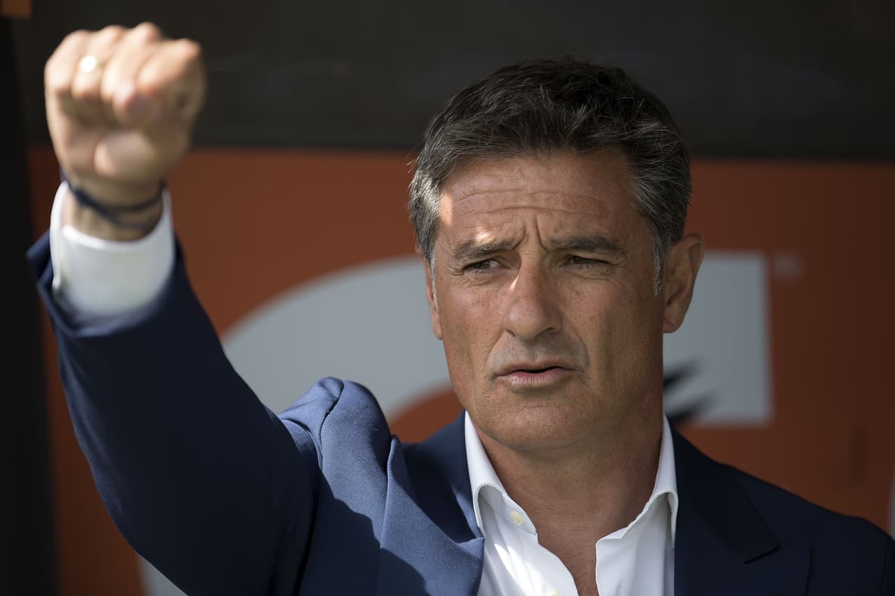 Michel, técnico de Pumas, respaldó a Saldívar tras su pifia