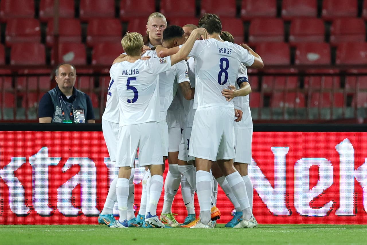 La Selección de Noruega derrotó a Serbia con una anotación slitaria de Erling Haaland.