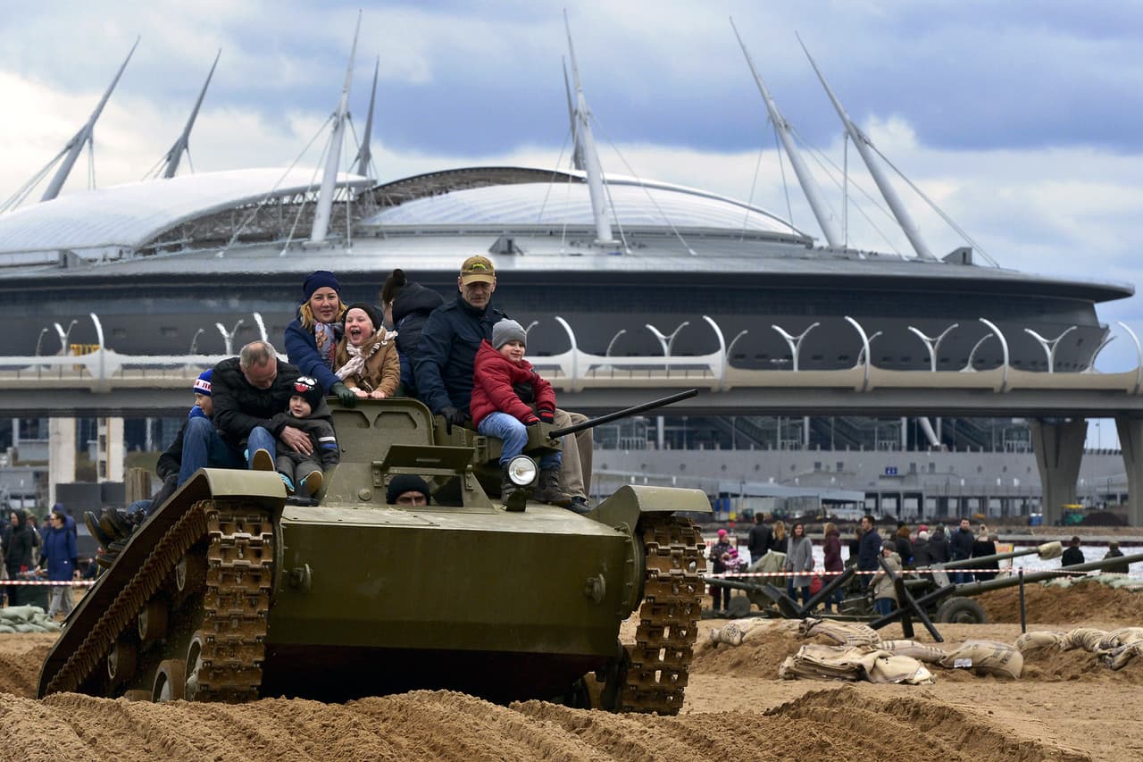 El Estadio Krestovsky fue construido en un islote del mismo nombre y durante los torneos de la FIFA su nombre será Arena Zenit.