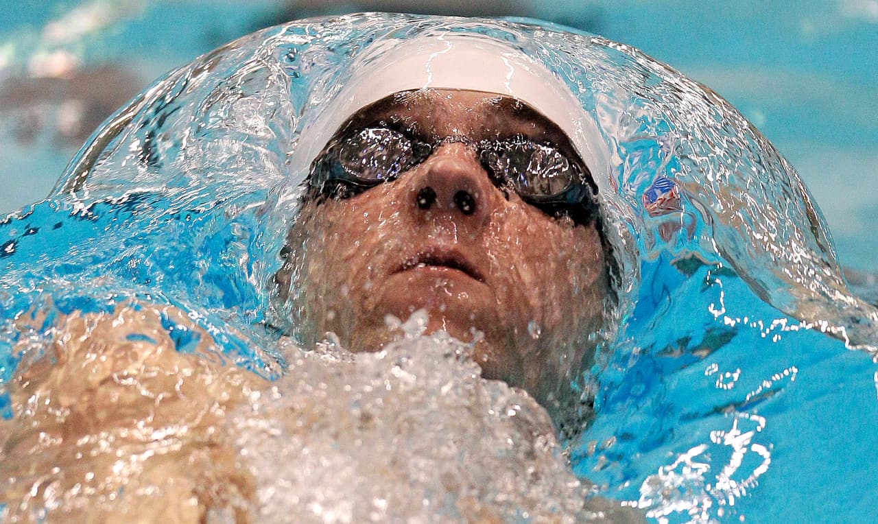 ‘Solo tengo tiempo para comer, dormir y nadar’.