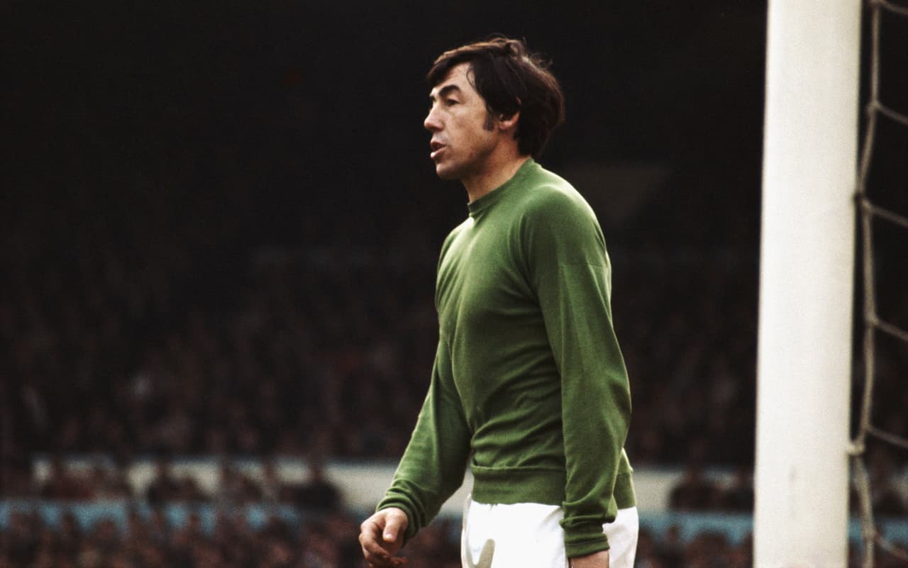 Gordon Banks (Inglaterra) - de hecho, su gran conquista fue la Copa del Mundo de 1966, la cual se jugó en suelo inglés. Primer y único título del país.