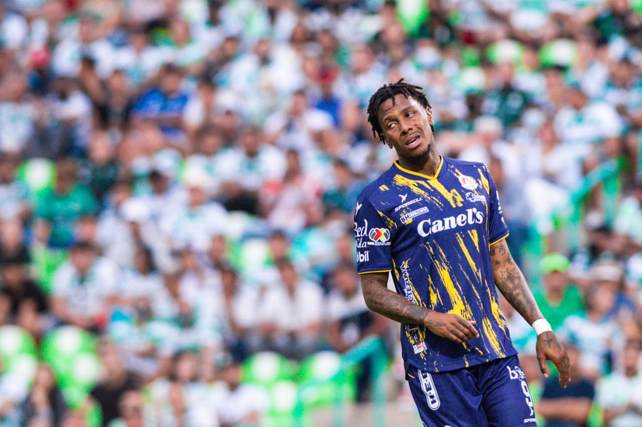 Santos impuso condiciones y sacó una contundente victoria ante el San Luis que tuvo una noche para el olvido.