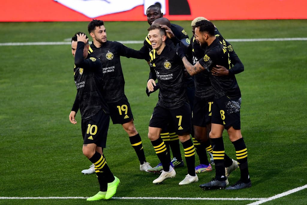 Clark (23’) abrió el marcador para los neoyorquinos y Martins (26’) emparejó los cartones por la vía penal. Nagbe (46’) dio vuelta al juego y Zardes (68’) sentenció el marcador. White (90’) encendió la esperanza en la recta final, pero fue demasiado tarde.