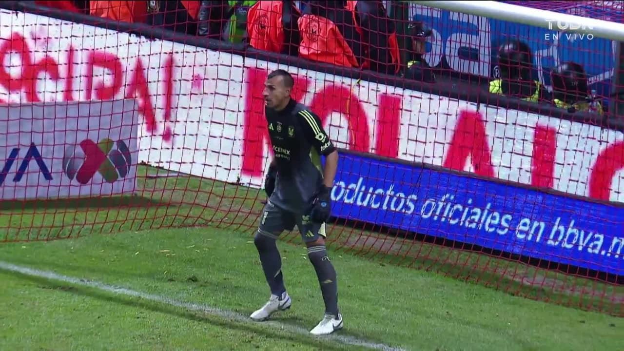 ¡GOL!  anota para Toluca. Oswaldo Virgen