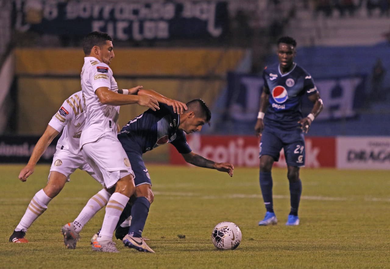 Roberto Moreira abrió el marcador al 34’ y un minuto después llegó el empate por parte de Josef Martínez. La vuelta se jugará en Atlanta el 25 de febrero.