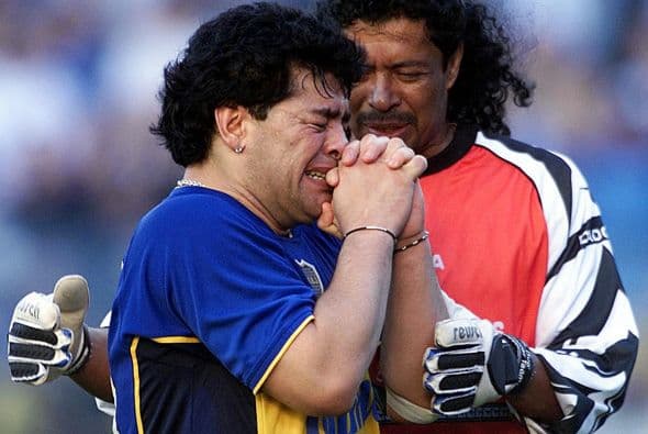 En Septiembre de 2014 sostuvo una pelea en un bar de Croacia, dónde además despotricaba en contra de la ex pareja de su hija, el futbolista Sergio “Kun” Agüero.