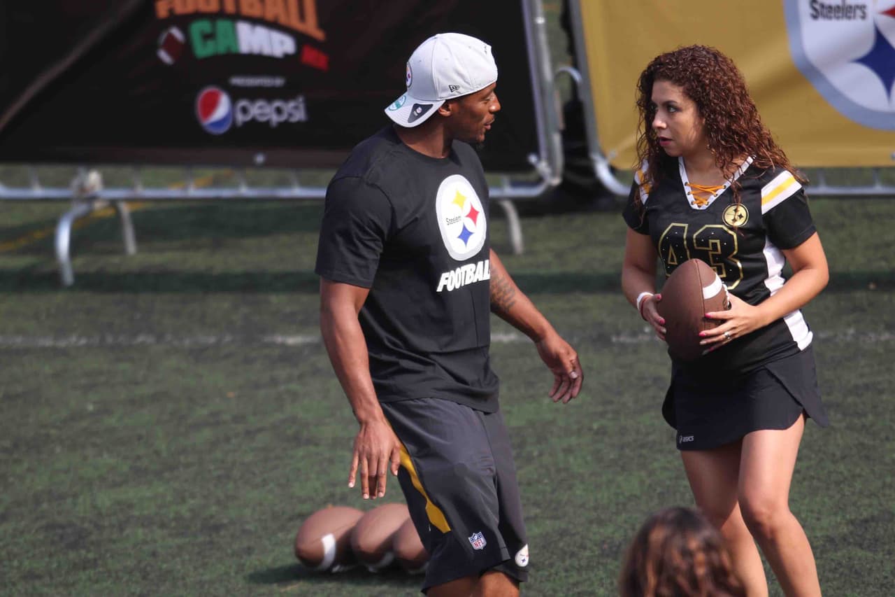 Jóvenes y niños acudieron a las clínicas impartidas por leyendas de los Steelers en México. Checa las mejores tomas.