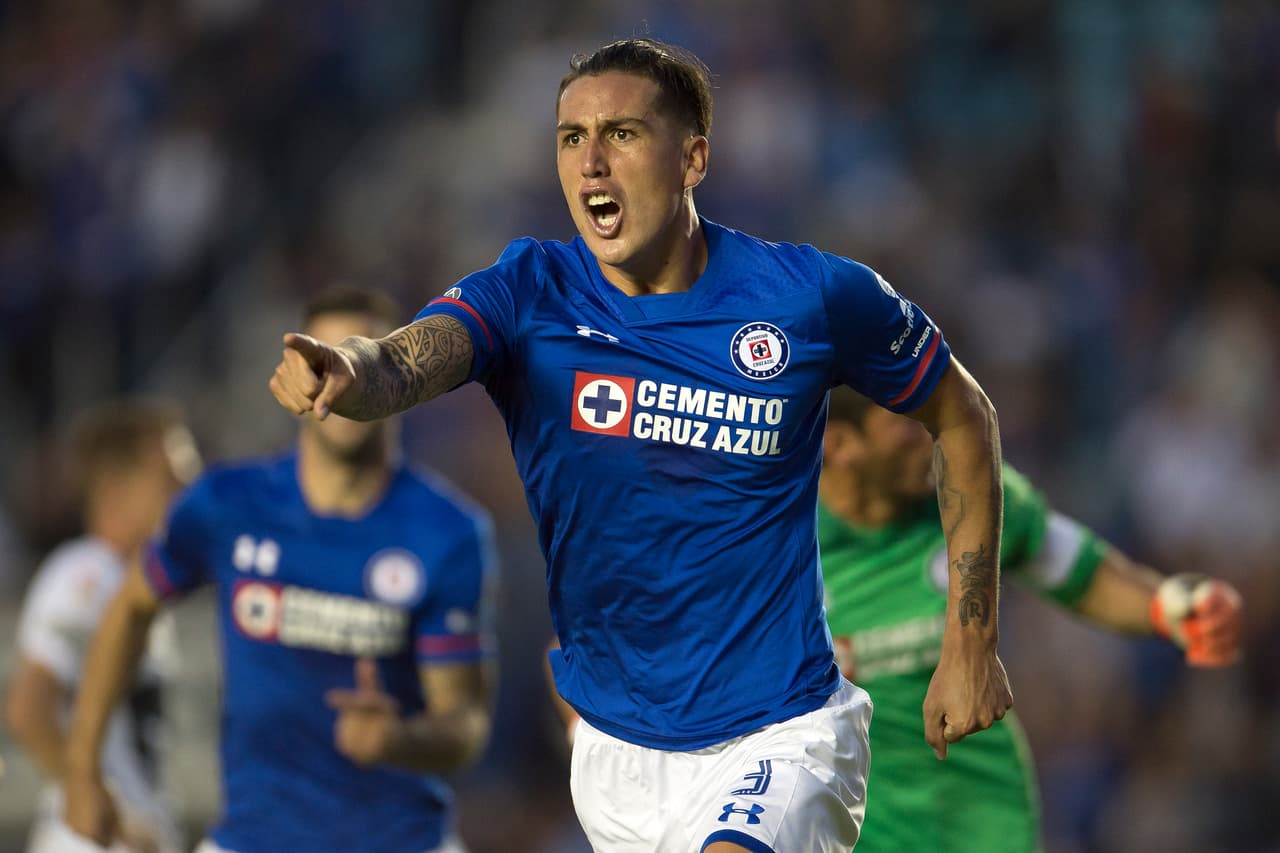 ¡Pumas la cruzazuleó! Los felinos dejaron escapar la ventaja en el último minuto y empataron a un gol ante el Cruz Azul.