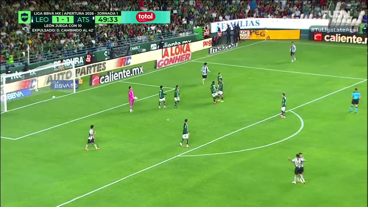 ¡Ponchito González le da de nuevo ventaja al Atlas! Zurdazo imposible para el arquero