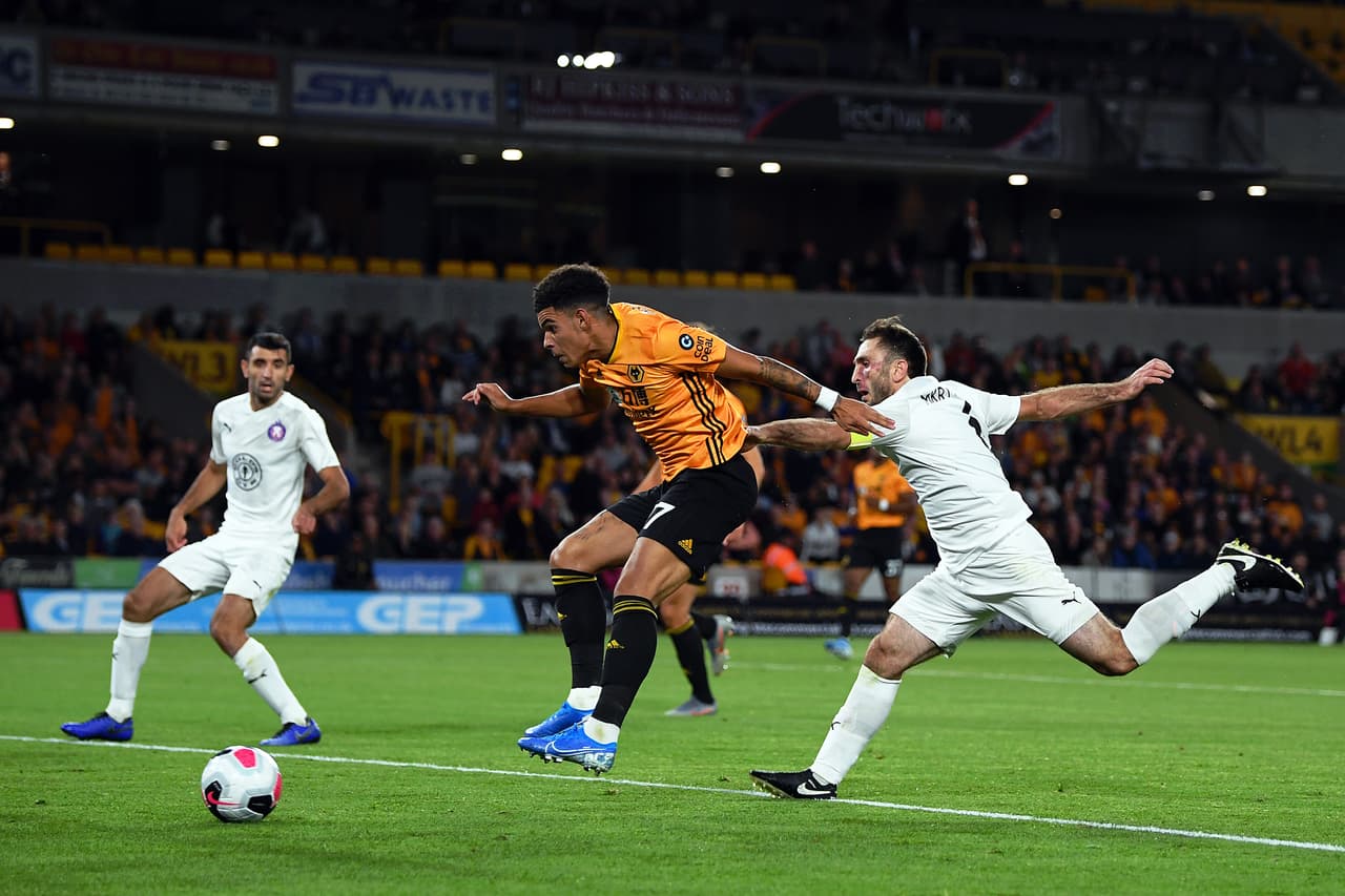 El segundo gol llegó cuatro minutos después por obra de Gibbs-White. Rúben Vinagre anotó el tercero al 64' y Diego Jota cerró la cuenta al minuto 87.