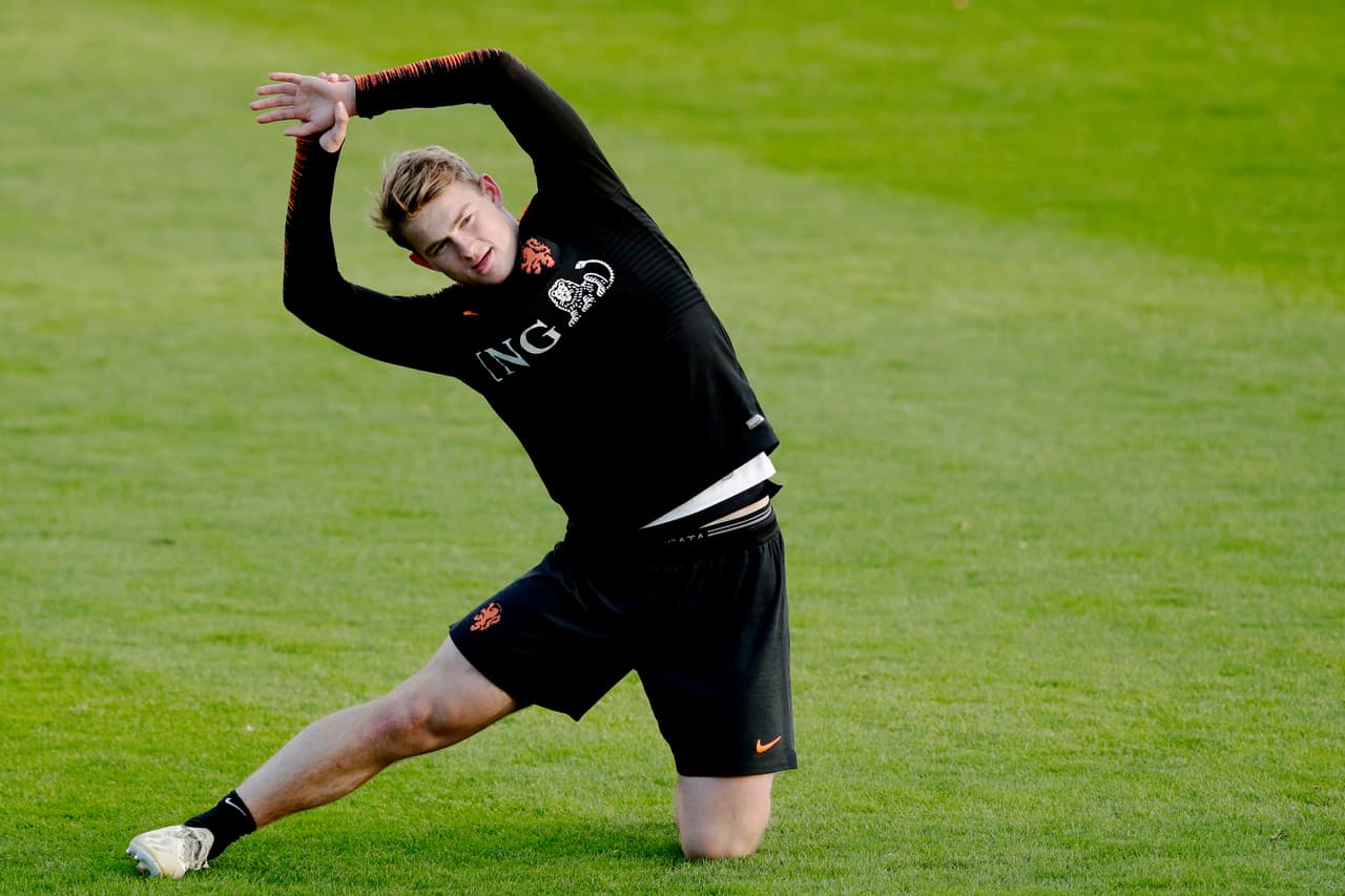 Frenkie De Jong, Memphis Depay, Matthijs De Ligt y Virgil Van Dijk (foto) son algunos de los jóvenes talentos dirigidos por Ronald Koeman en Países Bajos, que arranca su camino en la eliminatoria a la Eurocopa 2020 contra Bielorrusia en el Grupo C.