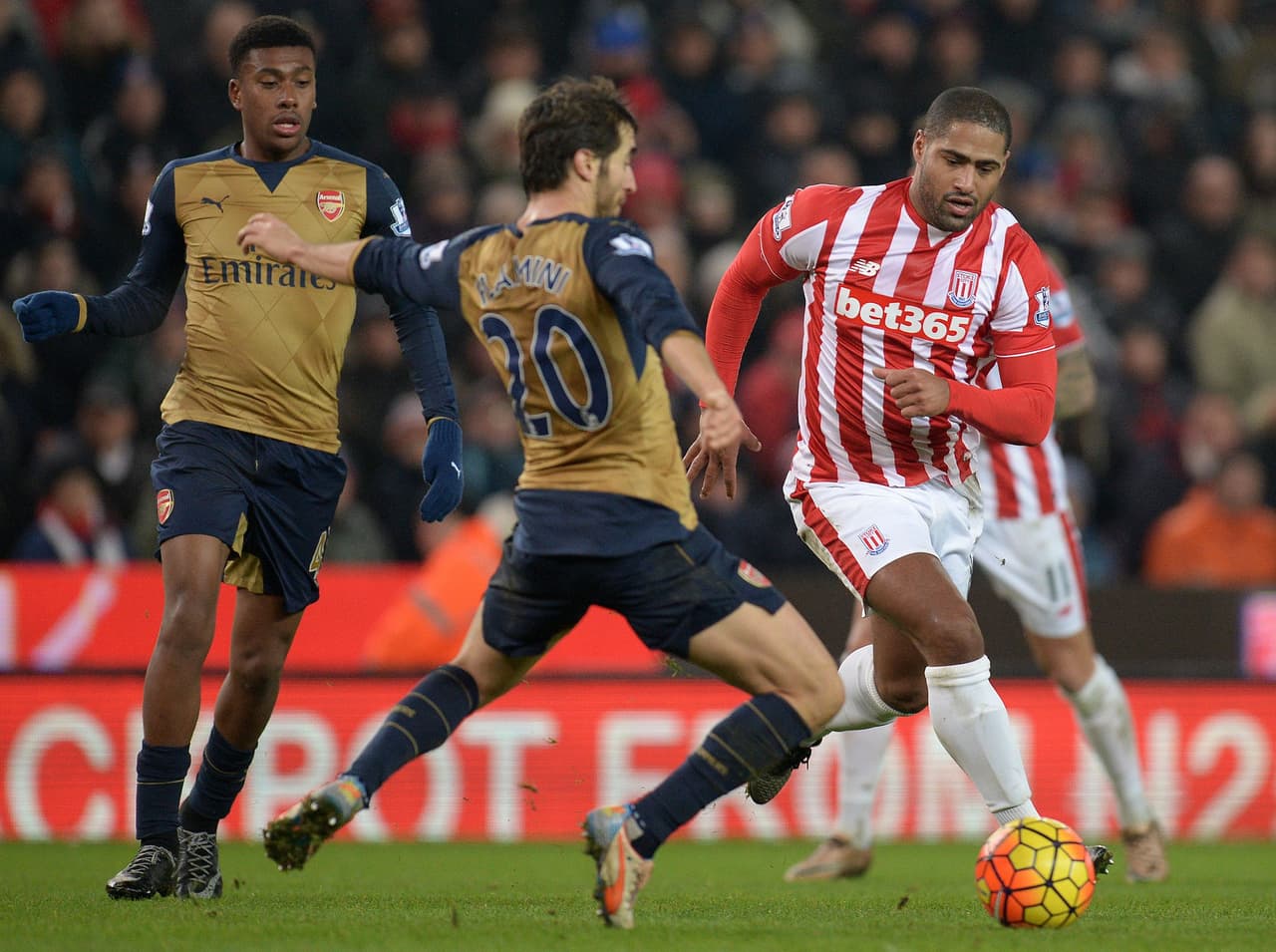 Los Gunners buscaron sacar los 3 puntos de visita en una cancha complicada, pues el Stoke City actualmente es séptimo de la tabla general.