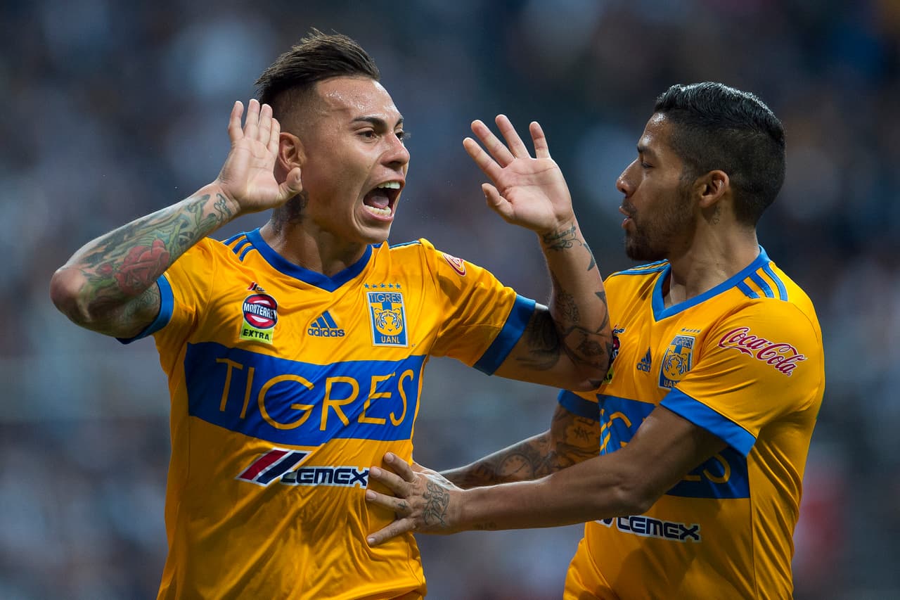Una gran celebración de los Tigres tras igualar los cartones en la final. Sin duda, los dos mejores equipos del fútbol mexicano.