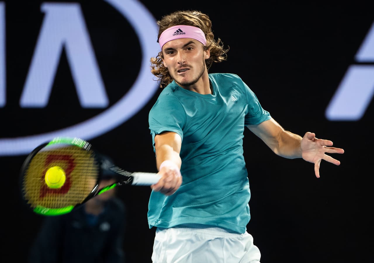 Sin embargo, Stefanos Tsitsipas tuvo mucha contundencia y sometió a Federer en los momentos más decisivos para derrotarlo.