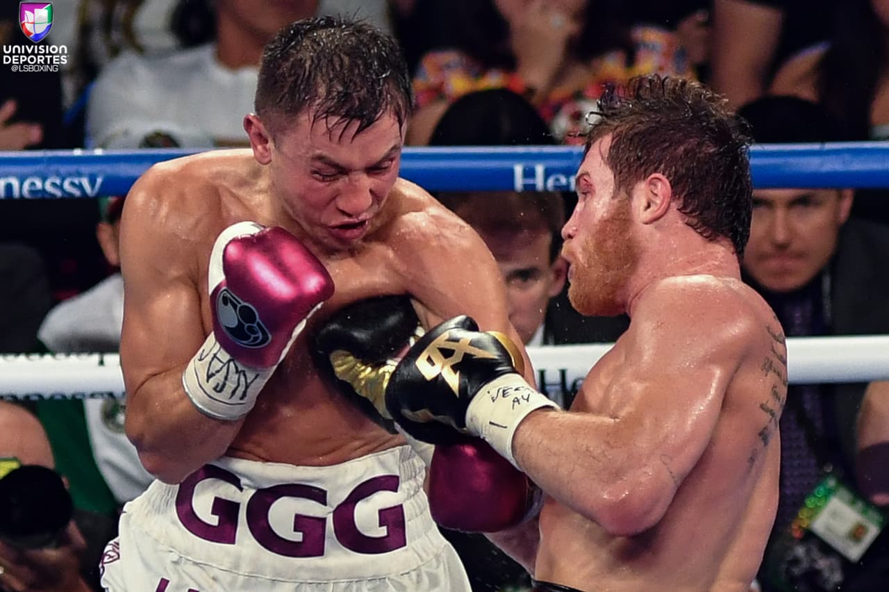 Golovkin negaba con la cabeza luego de cada combinación de Canelo, indicando que no le hacían nada los puños del taptío, pero la realidad fue otra. Esta imagen es brutal.