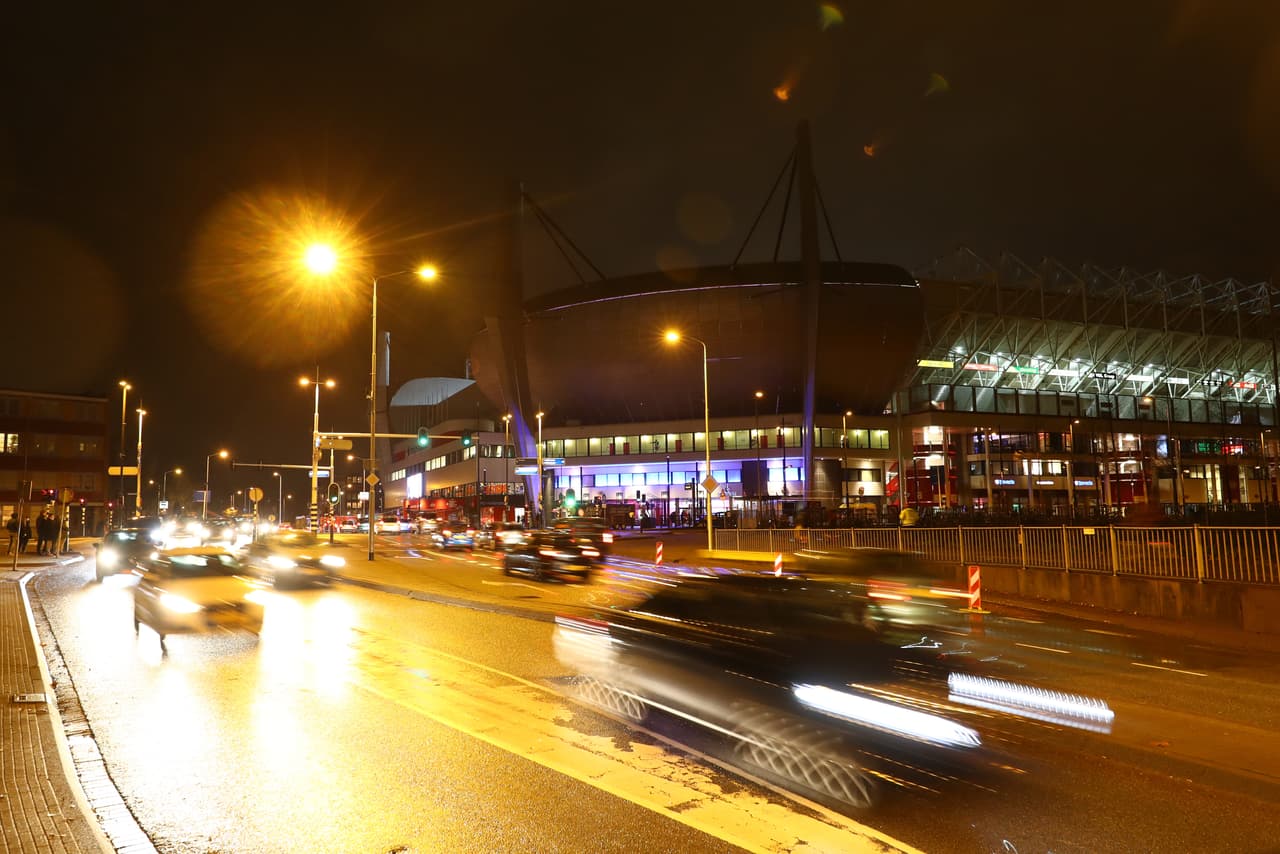 Las calles de Eindhoven tienen una magia especial para recibir el partido del PSV contra Barcelona en el Grupo B de la Champions League.