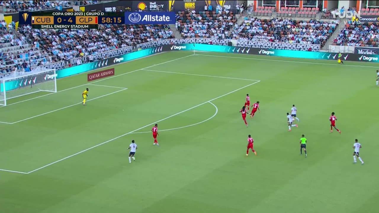 ¡TIRO ATAJADO! disparo por Johan Rotsen.