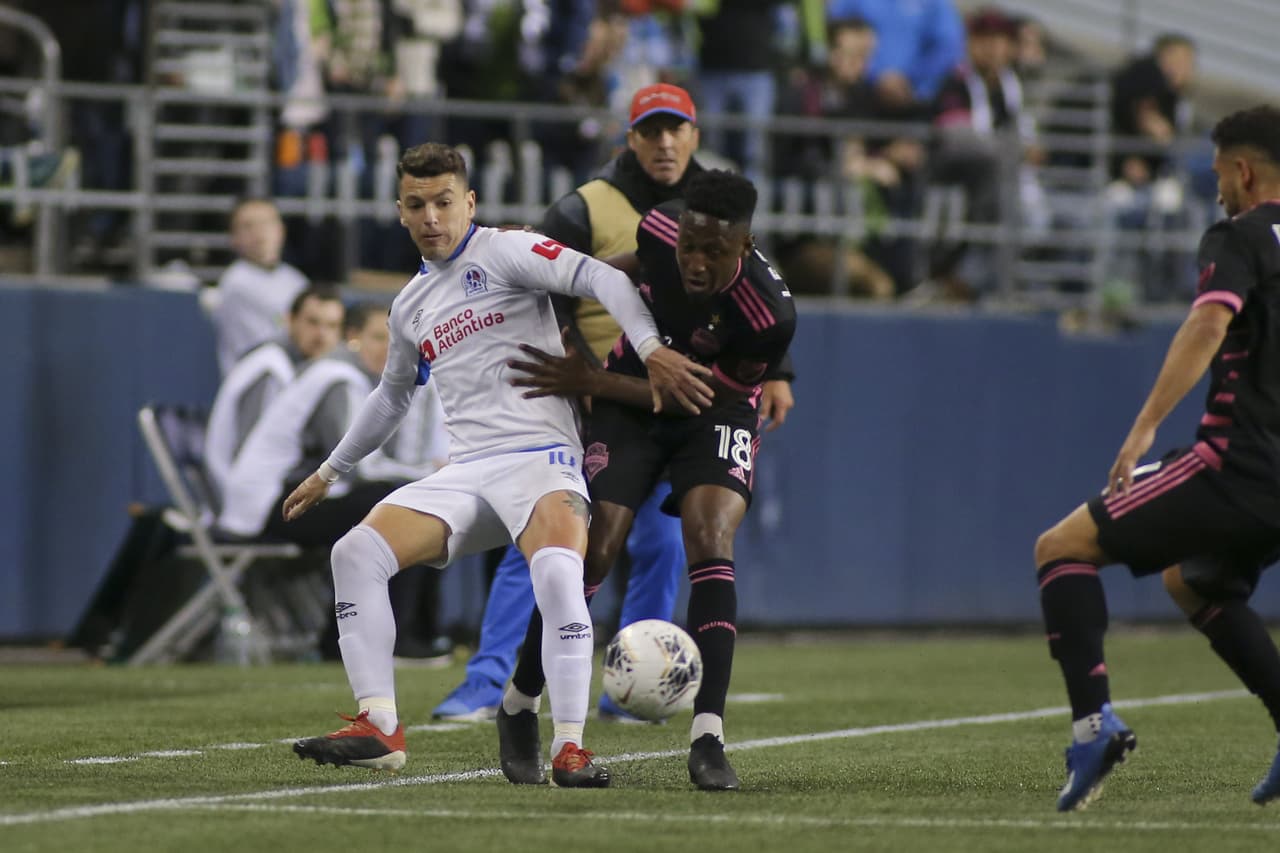 Seattle y Olimpia empatan 2-2 (4-4 global) y en penales la escuadra hondureña avanza a los Cuartos de Final donde se medirá ante Montreal Impact.