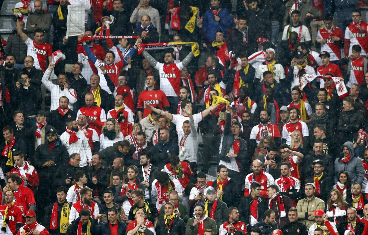 La fiesta se prendió aún más con el tercer gol de Mónaco, en pies de Kylian Mbappé.