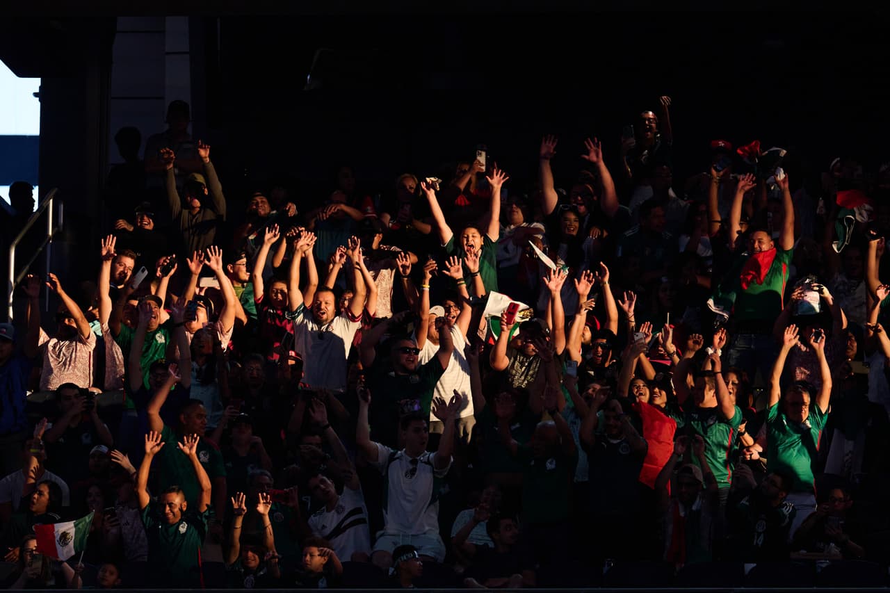 Los mexicanos se hicieron presentes en el Cowboy Stadium para apoyar al Tri en busca de su pase a las Semifinales de la Copa Oro 2023.