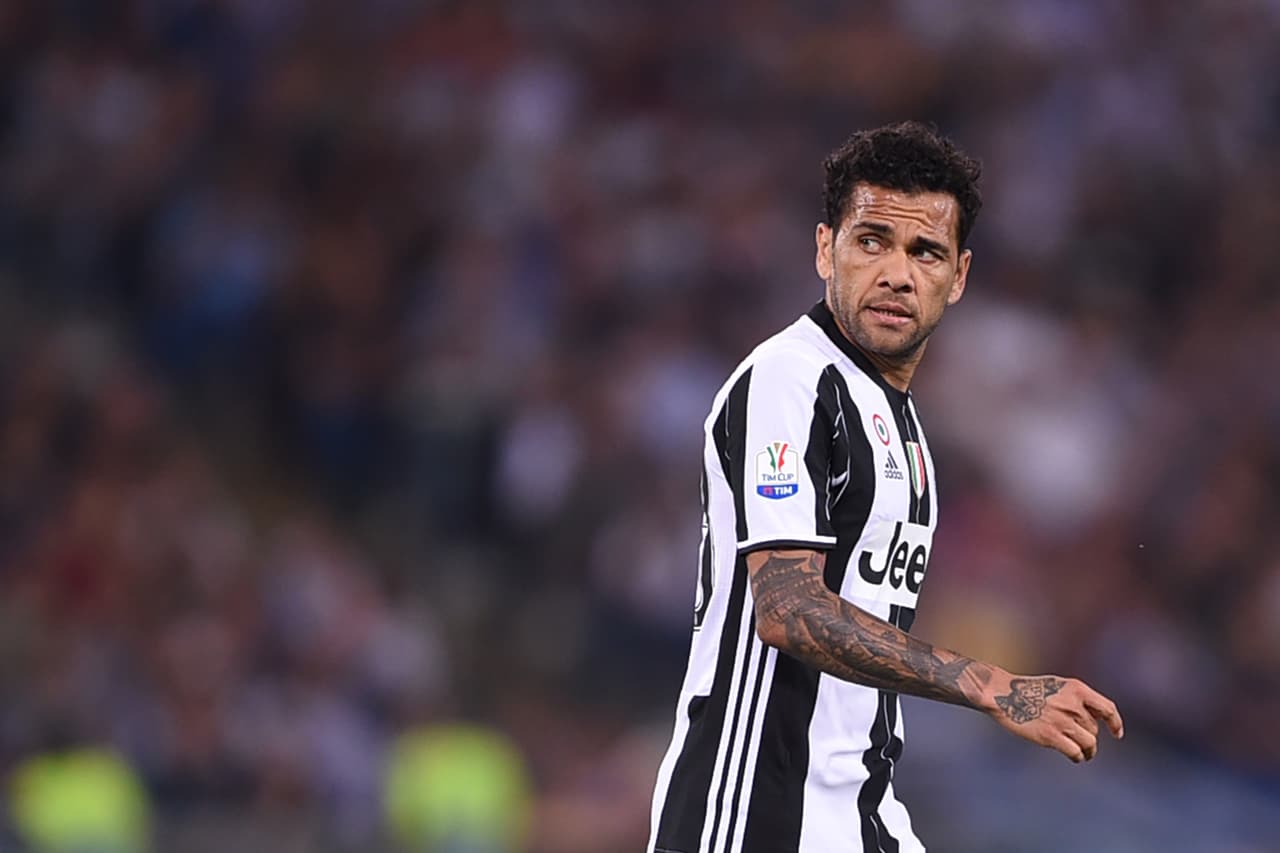 Dani Alves, a punto de rescindir su contrato con el Juventus, según prensa