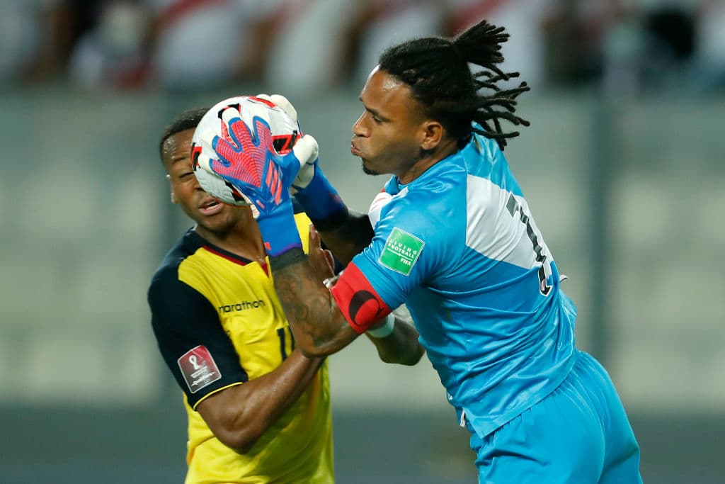 La anotación de Edison Flores al minuto 69 evita de la derrota de Perú, empatan 1-1 con Ecuador y llegan a 21 unidades que los mantiene en el quinto lugar.