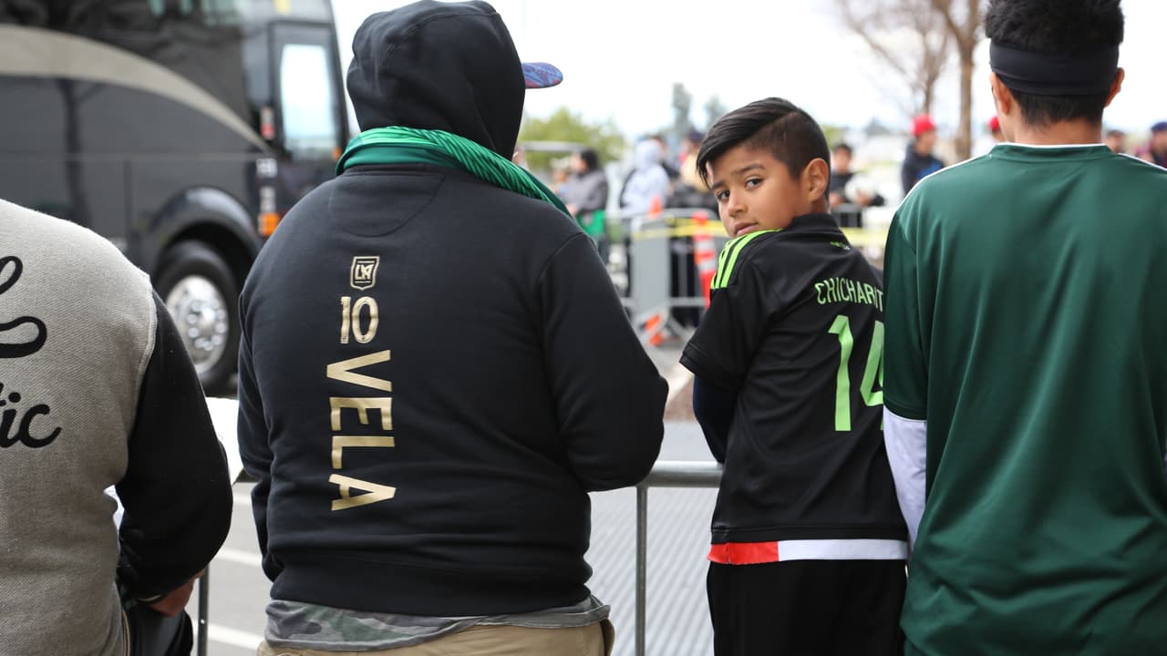 Sin embargo, poco hay más leal que un fanático mexicano a su equipo y buena parte de ellos ya tienen la 'piel' de sus jugadores.