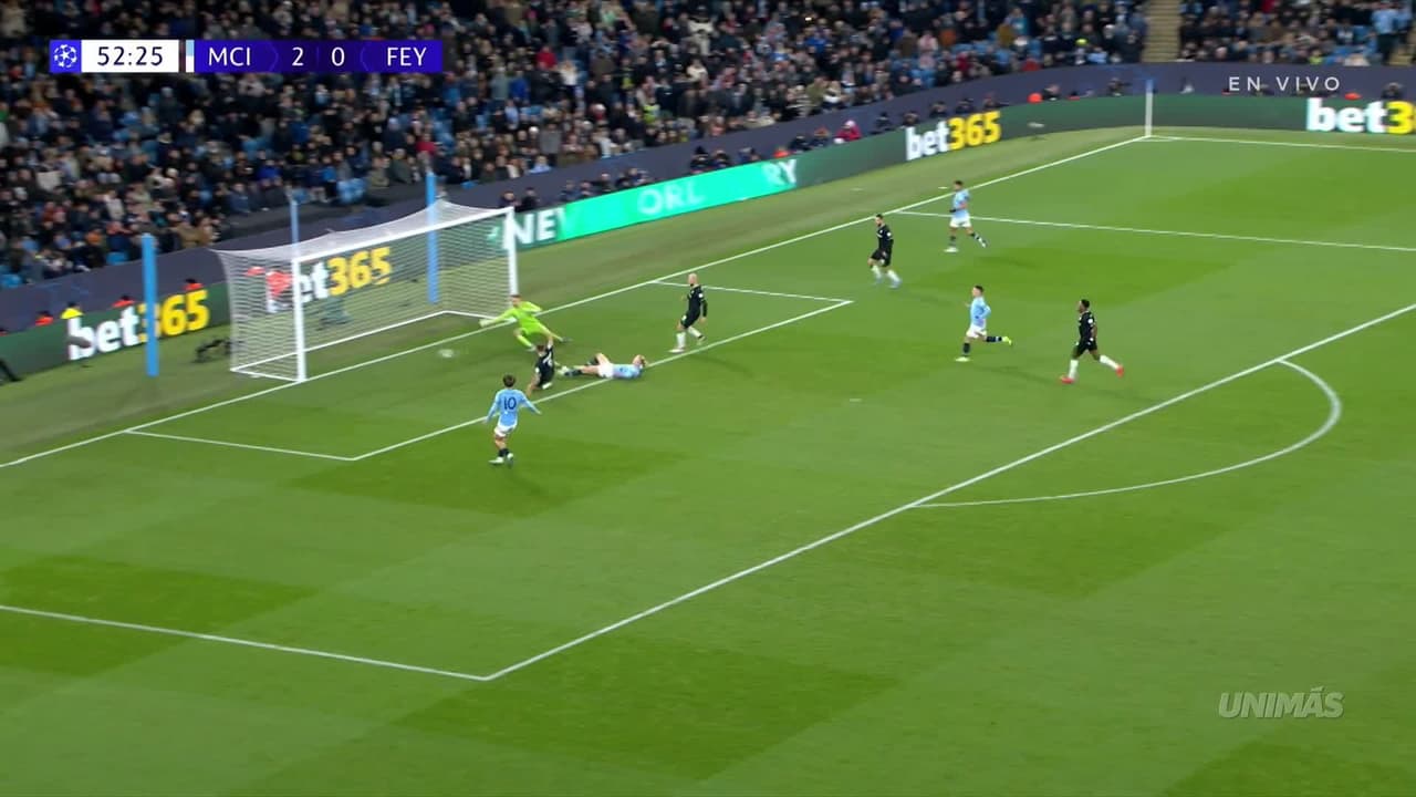 ¡Minutos de locura! Haaland se estira para marcar el tercer gol