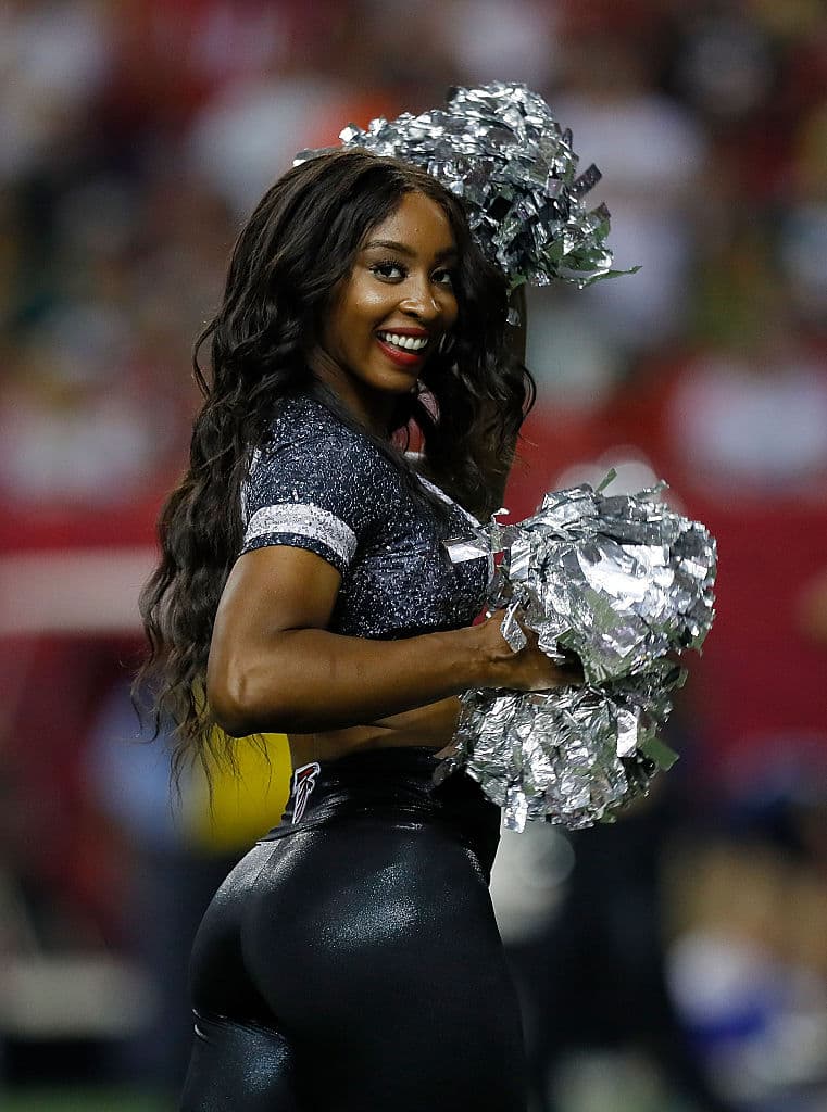 Los Atlanta Falcons tuvieron la ofensiva más explosiva de la NFL esta temporada y lucharan por un pase a la Final de división ante los Seahawks. Gran parte de su éxito se debe al apoyo incondicional que les brindaron sus bellas cheerleaders.