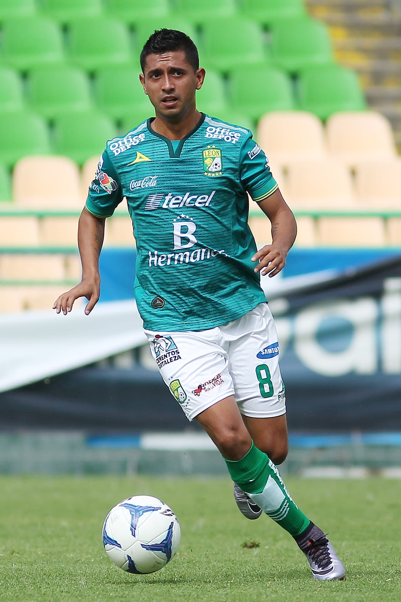 Elías Hernández, León.- El mediocampista de la Fiera colaboró con su equipo con un gol en la victoria como visitante en el puerto Jarocho, Elías sumó 11 puntos durante la fecha 2 del UD Fantasy.