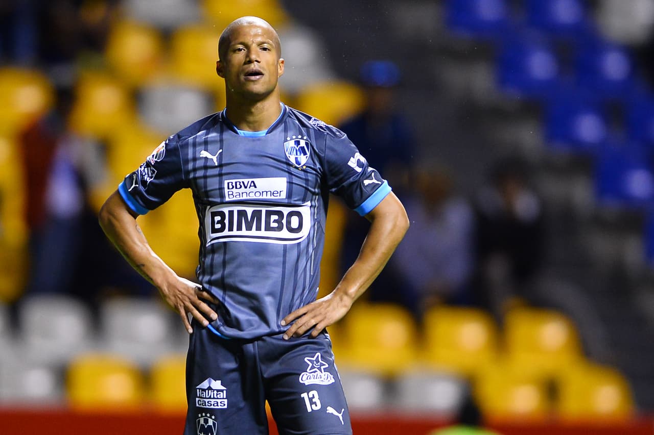 Carlos Sánchez, Monterrey.- El nuevo refuerzo de los Rayados se estrenó con la camiseta del equipo regiomontano para anotar un doblete al equipo poblano dirigido por Pablo Marini. El ex jugador del Rive Plate sumó 16 puntos en su primer encuentro del UD Fantasy.