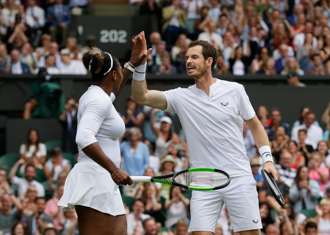 La pareja formada por la estadounidense Serena Williams y el británico Andy Murray ya está en Octavos de Final del torneo de dobles mixto de Wimbledon.