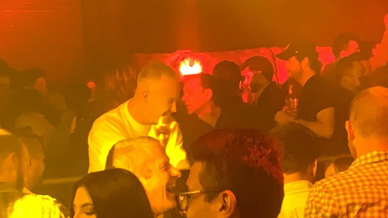 Video: Red Bull arma fiesta en Polanco con pilotos de la F1