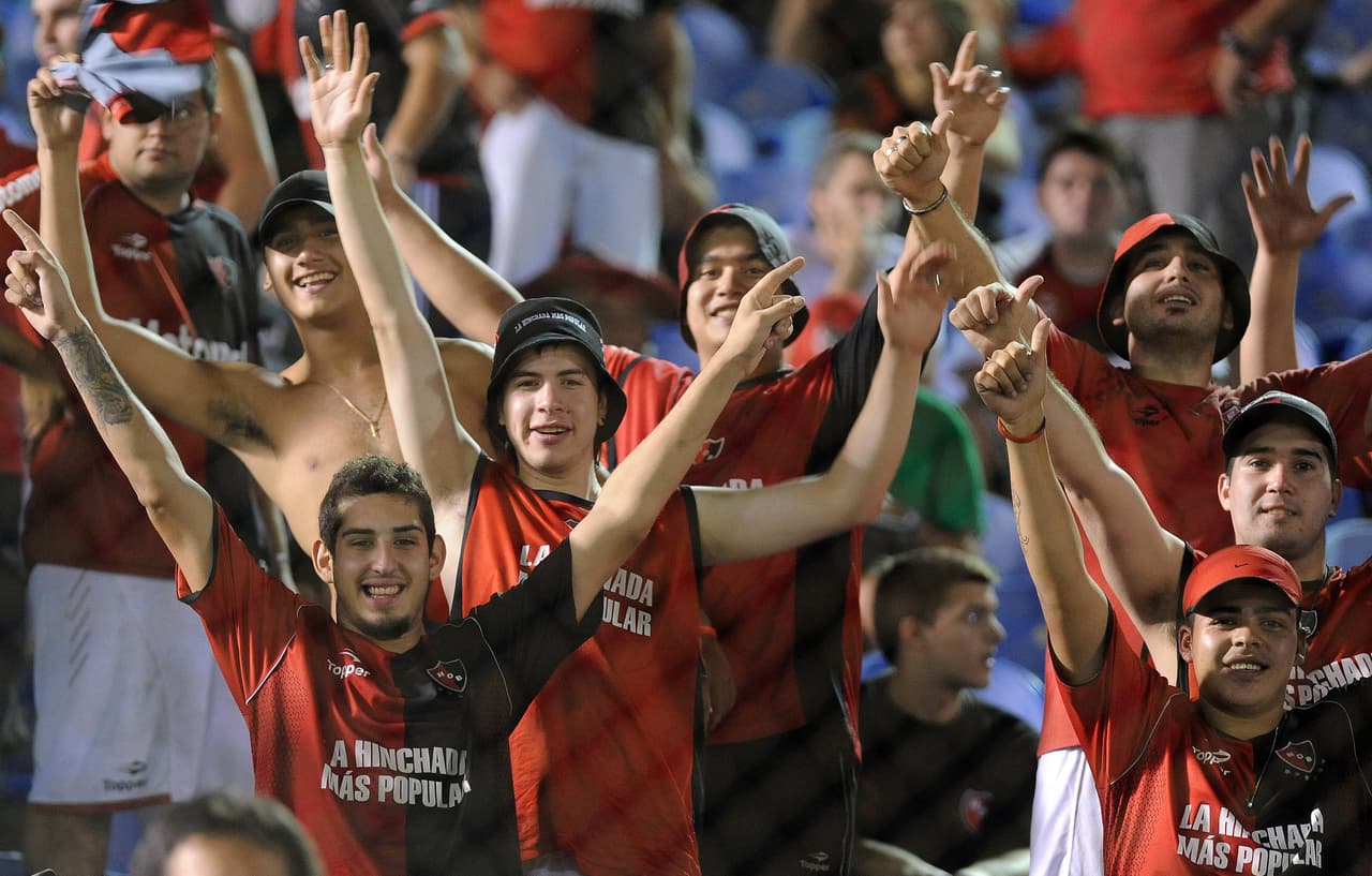 A los de Newell's les dicen 'Los Leprosos', porque cuenta la leyenda que el equipo se solidarizó con la ciudad de Rosario durante una epidemia de lepra.