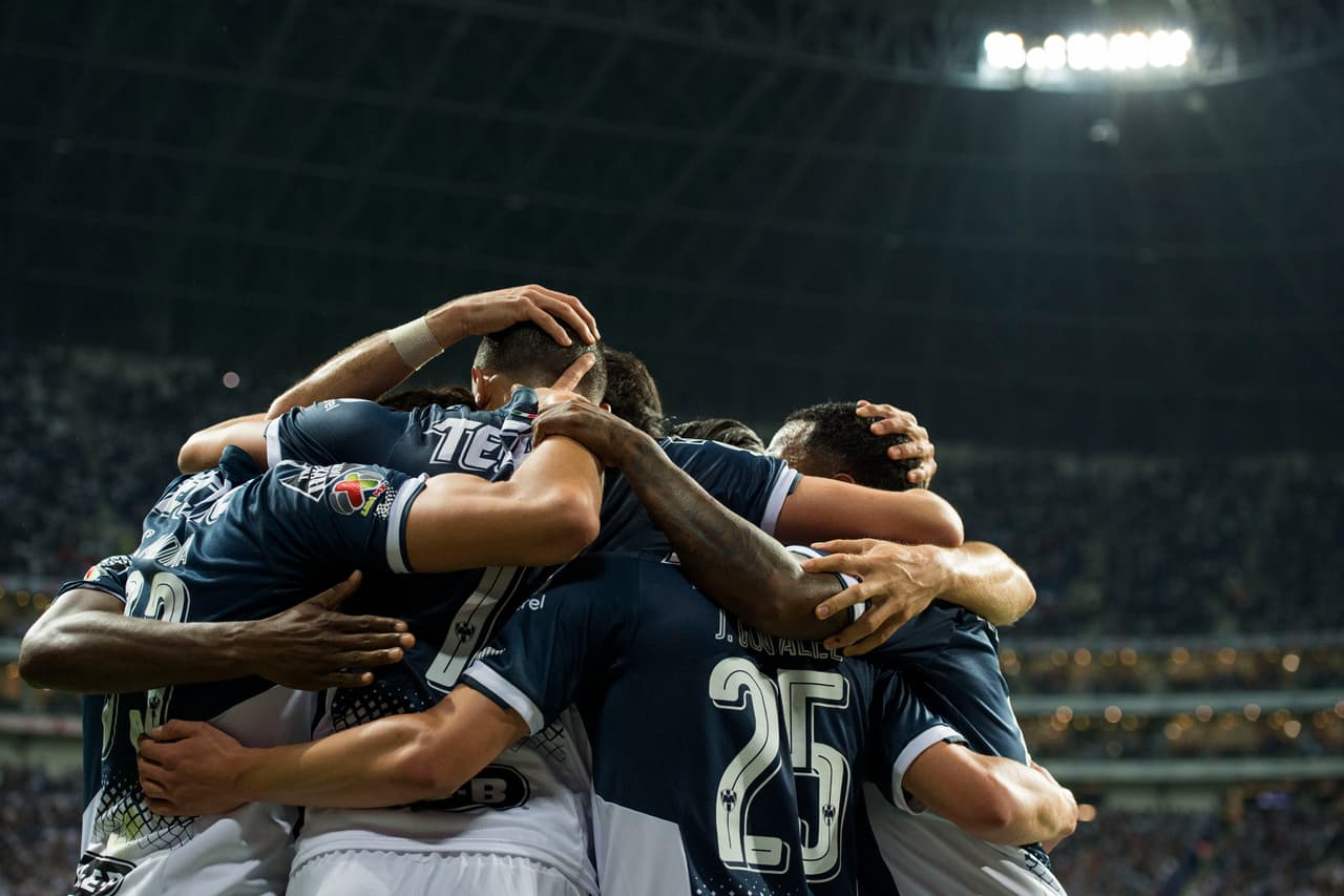 Tras un rebote en el área, le quedó el balón a modo para disparar a puerta. Su tiro se coló pegado al poste con cierta complicidad de Moises Muñoz.