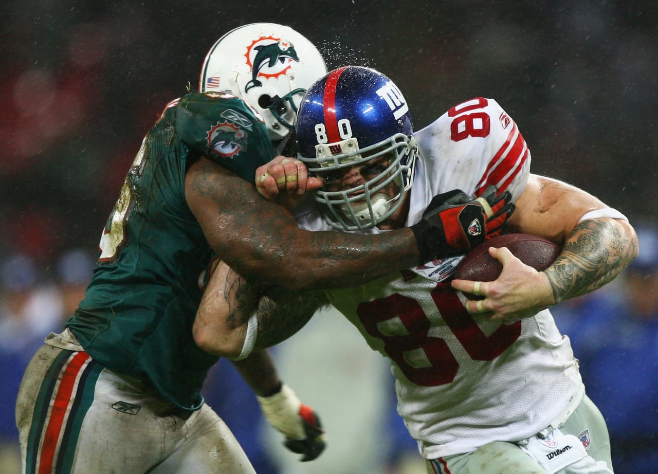 Este partido se lleva a cabo el 28 de octubre del 2007 en el estadio de Wembley en Londres, ahí se enfrentaron los Miami Dolphins contra los New York Giants, donde nos neoyorquinos se llevaron la victoria 13 a 10.