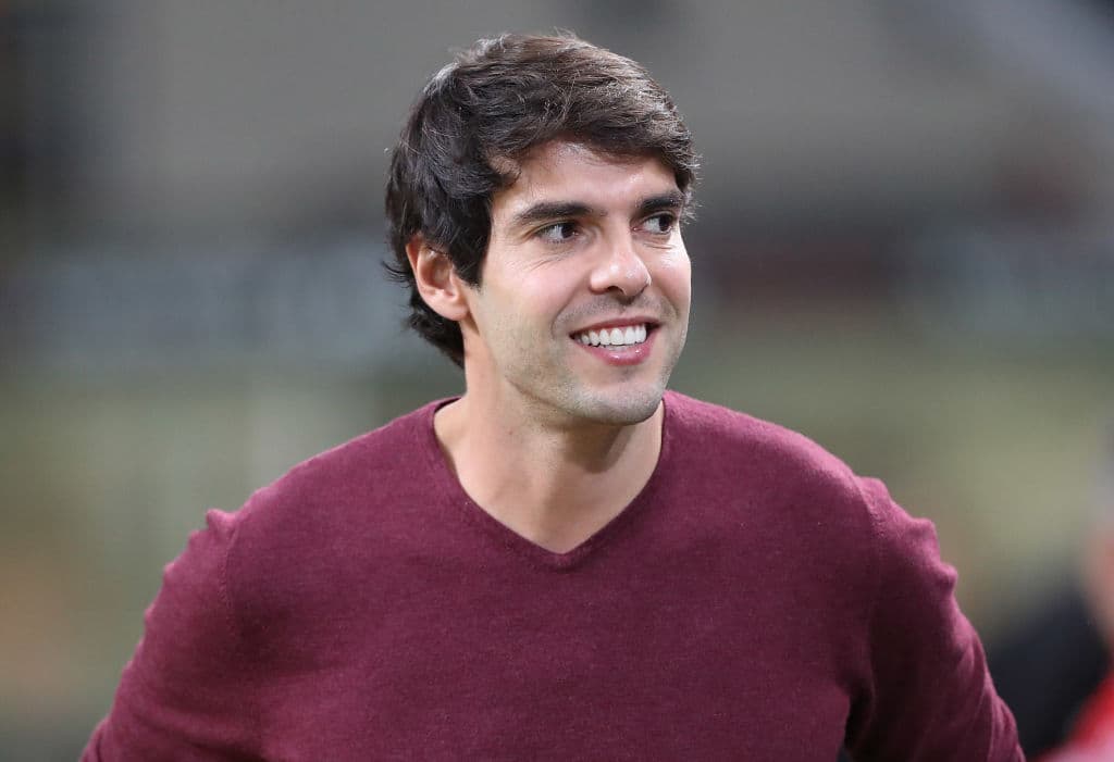 El exjugador brasileño del Milan, entre 2003 y 2009, y 2013-2014, Kaká, estuvo presente durante el juego en el Estadio San Siro.